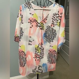 💜NWOT💜Colorful Animal Print Blouse💜 Size L